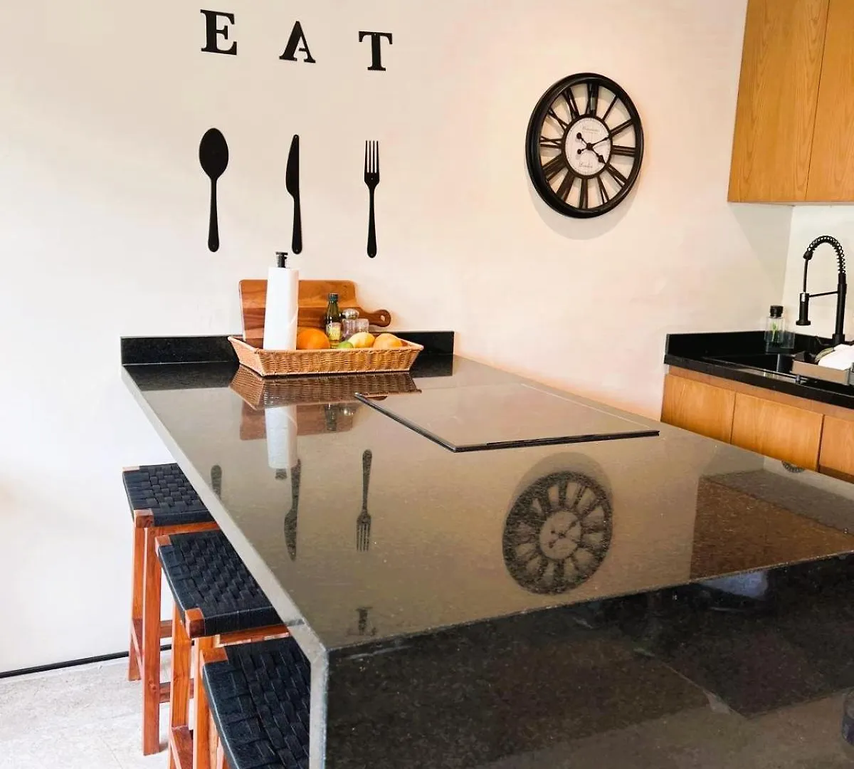 툴룸 Brand New Loft 아파트